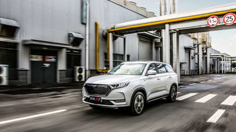 北京車展探秘 吳佩與胡津瑞攜手解讀保時捷911 GT3 RS與新能源汽車新浪潮